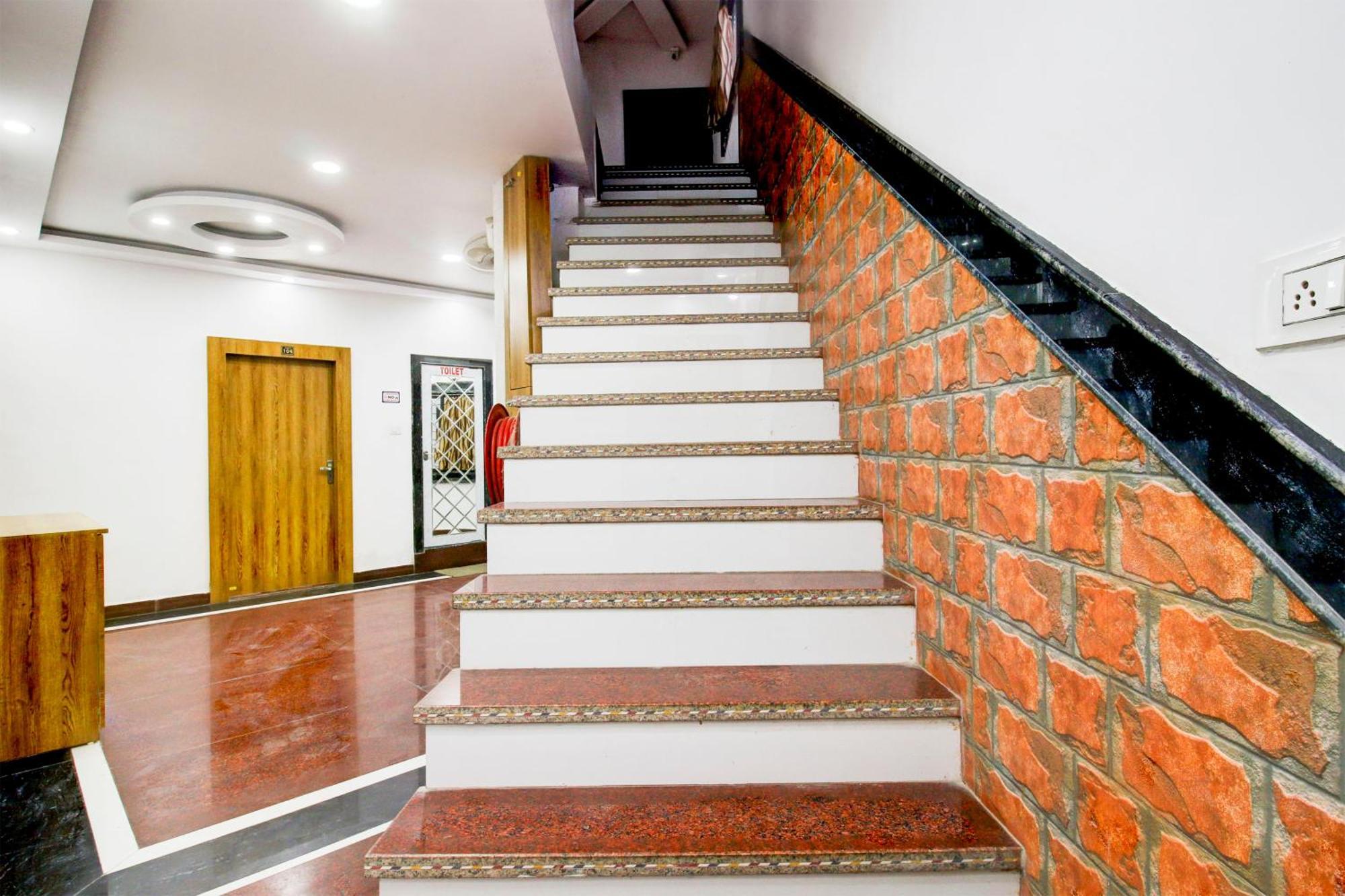 Hotel O Lake Link Bhopal Eksteriør billede